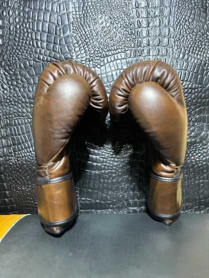Vintage Leather Boxing Gloves – Retro Training & Sparring Gear